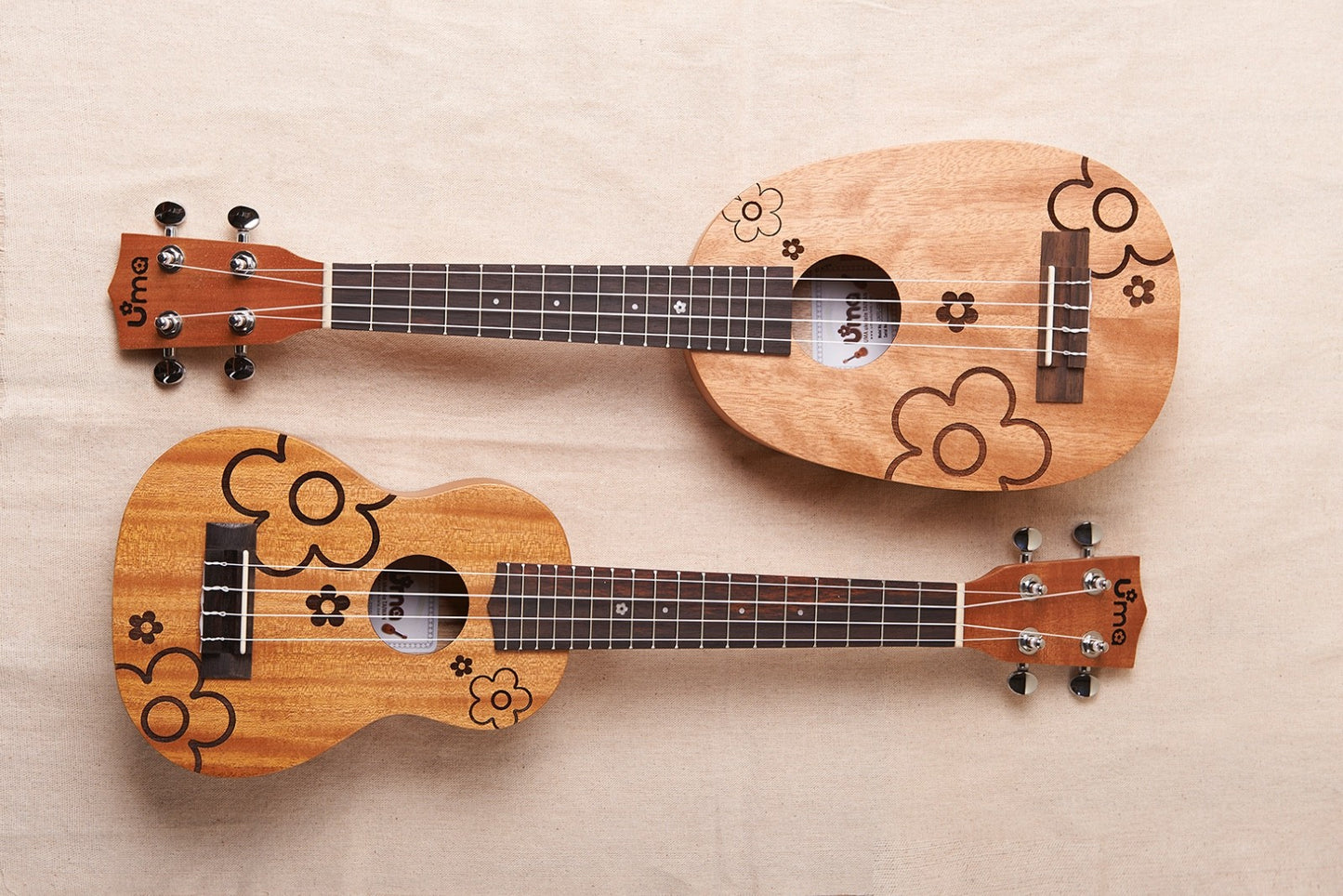 Uma Ukulele UKFL-03SSL Long Neck Soprano 21'', Tuner, Capo, Strap, Shaker, Bag