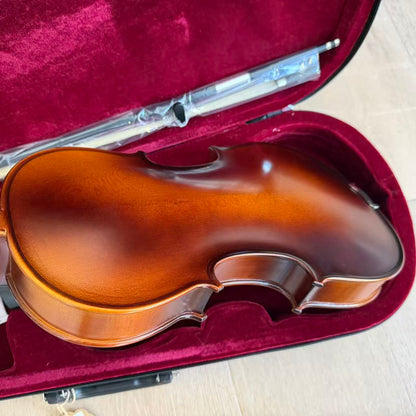 Oldenburg Student Violin Outfit Factory Adjusted Includes Case, Wood Bow & Rosin